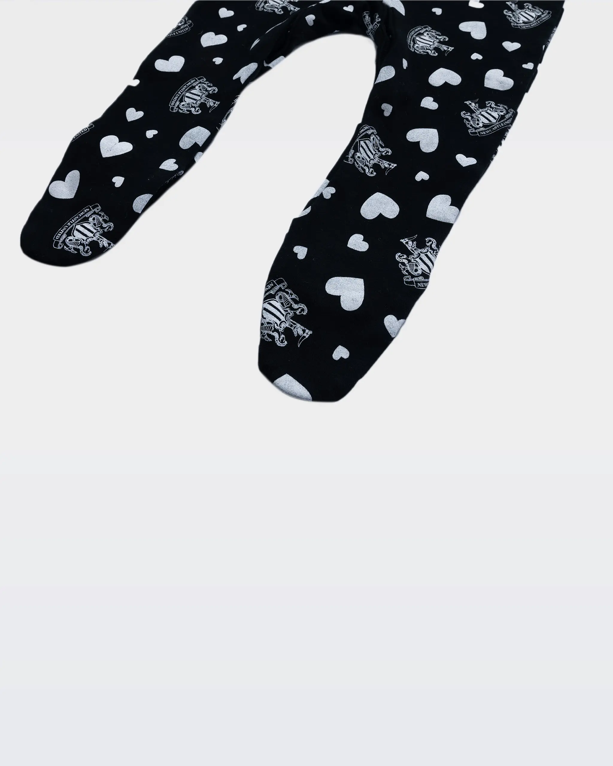 Newcastle United 4 Pack Sleep Suit Set - Image 8