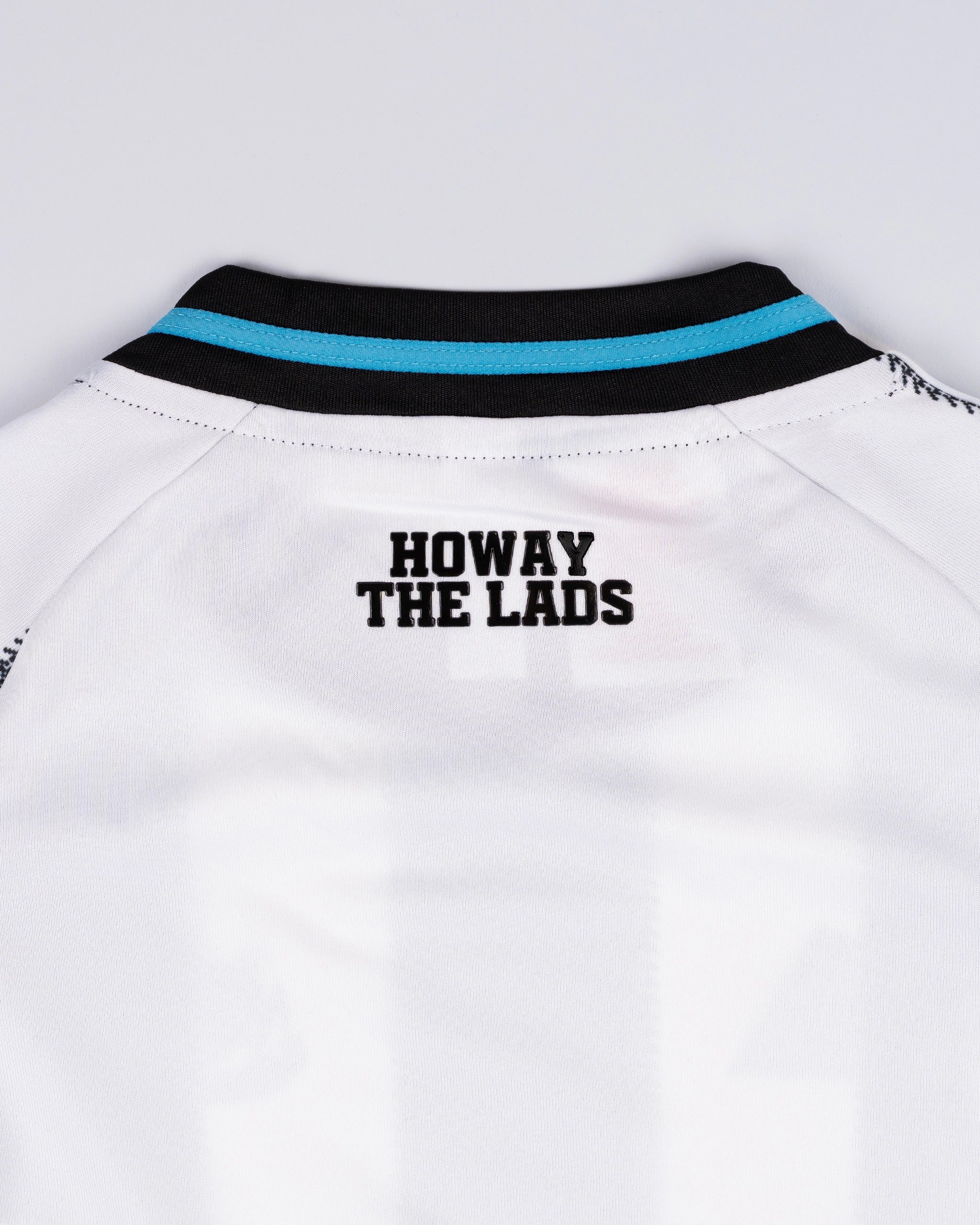 Newcastle United adidas 25/26 Home Mini Kit - Image 6