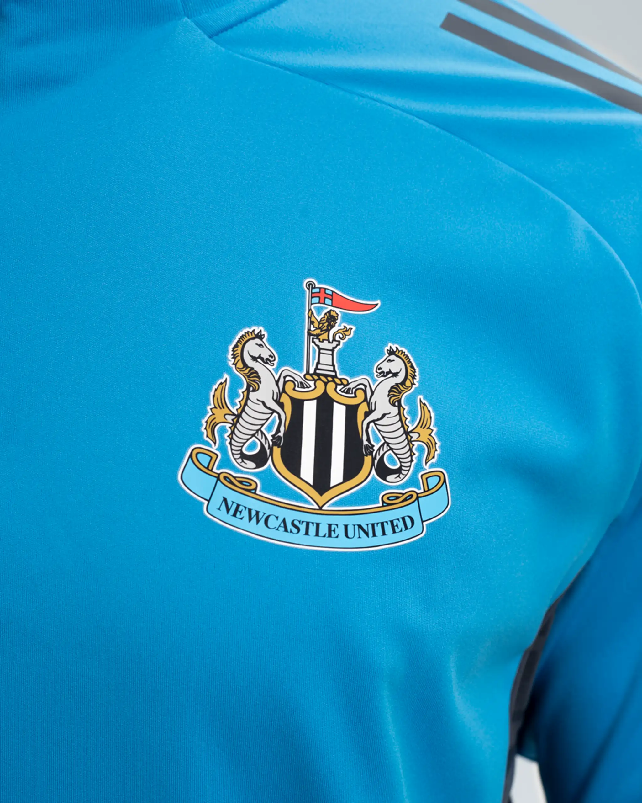 Newcastle United adidas 25/26 Players Range Blue 1/4 Zip Top - Image 3