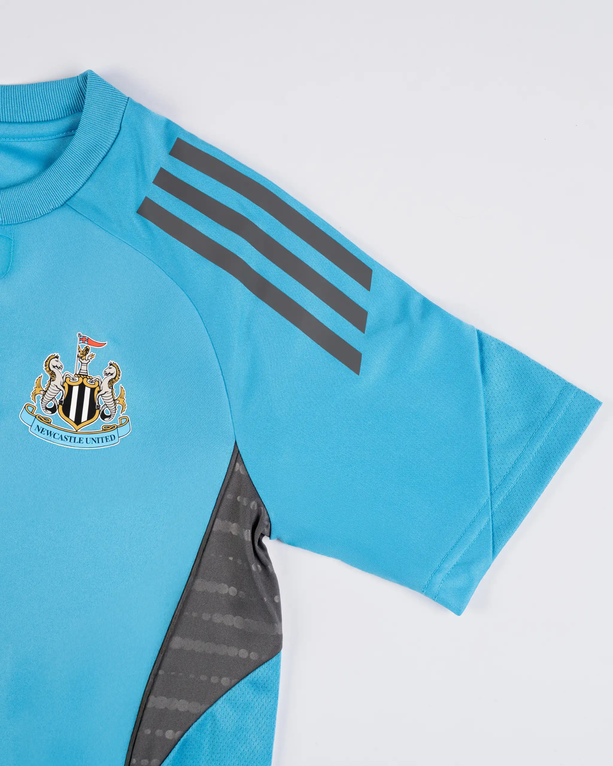 Newcastle United adidas 25/26 Players Range Kids' Blue Shirt - Image 3