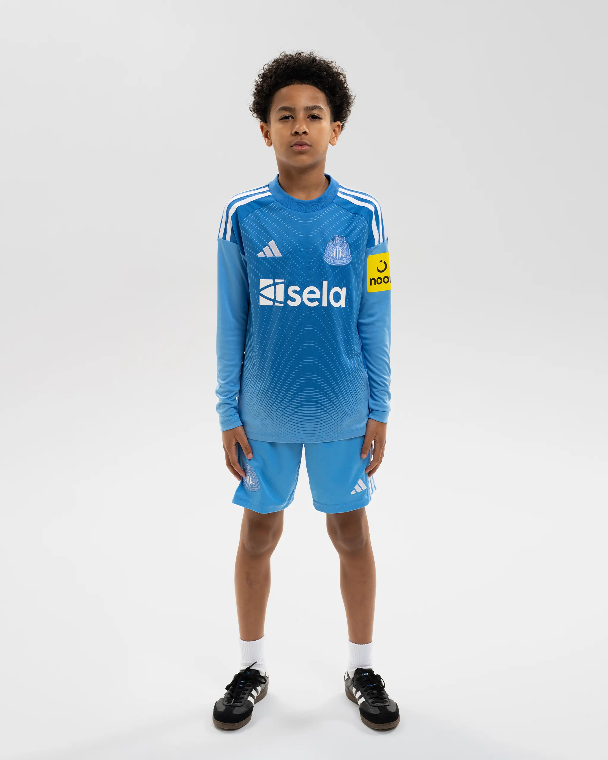 Newcastle United adidas Kids' 25/26 Blue Goalkeeper Shorts - Image 6