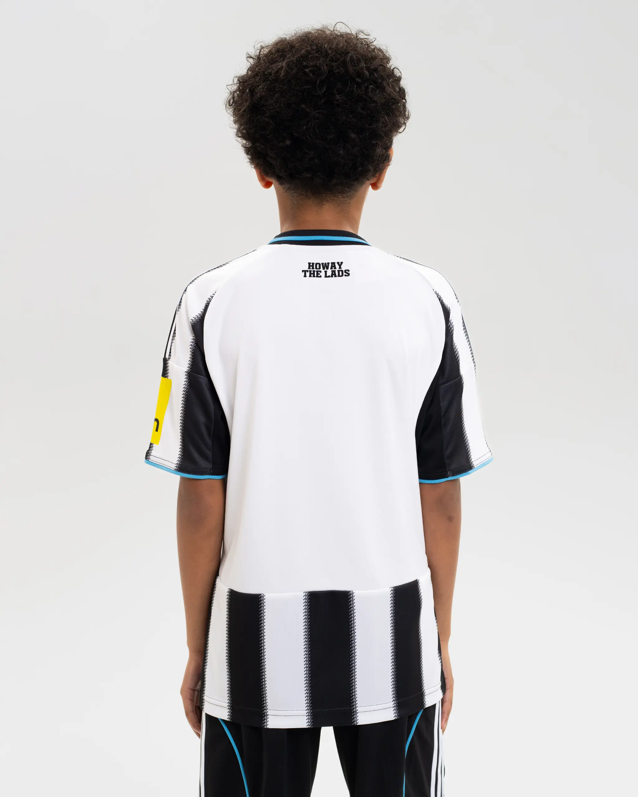 Newcastle United adidas Kids' 25/26 Home Shirt - Image 3