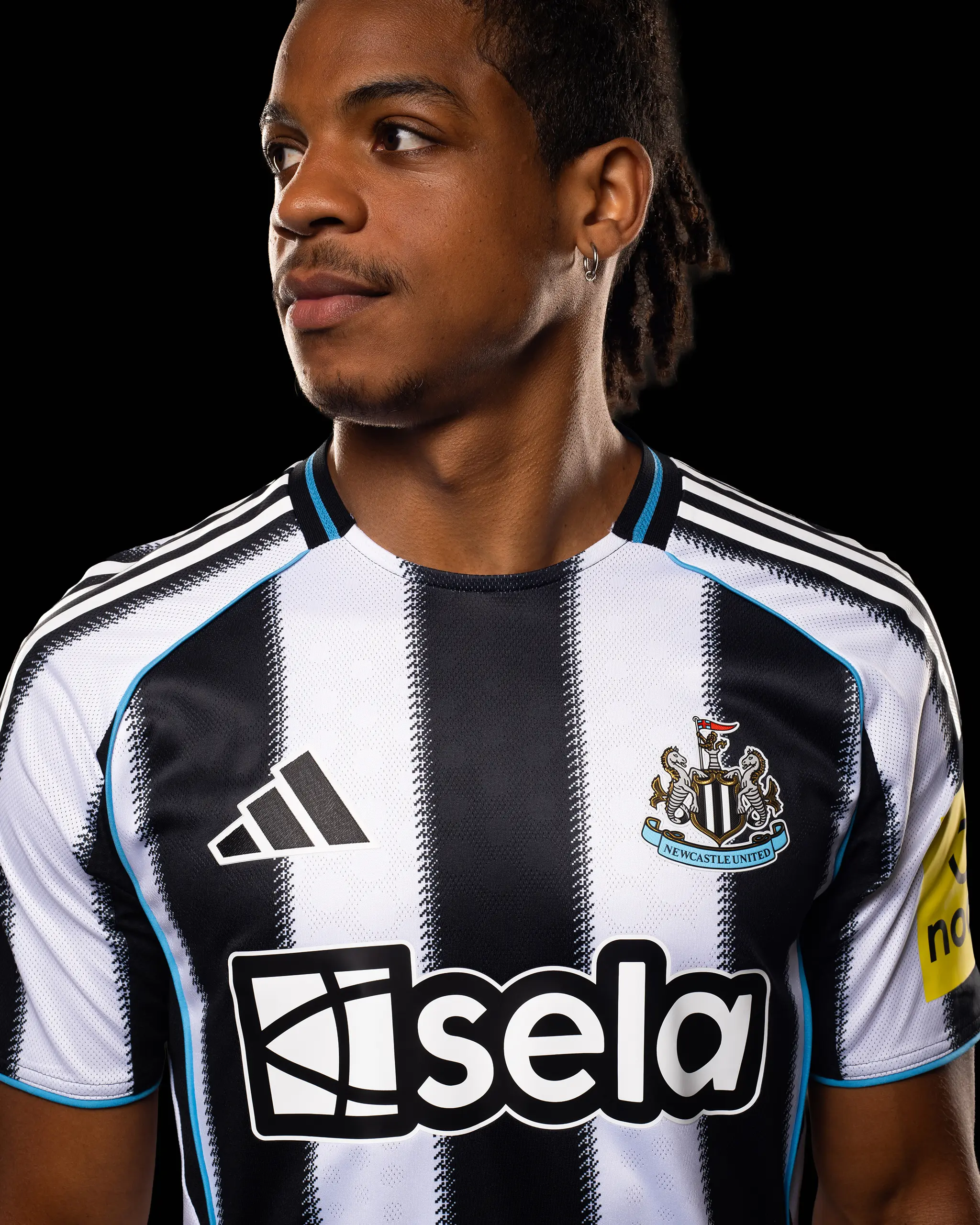 Newcastle United adidas Men's 25/26 Authentic Home Shirt - Image 7