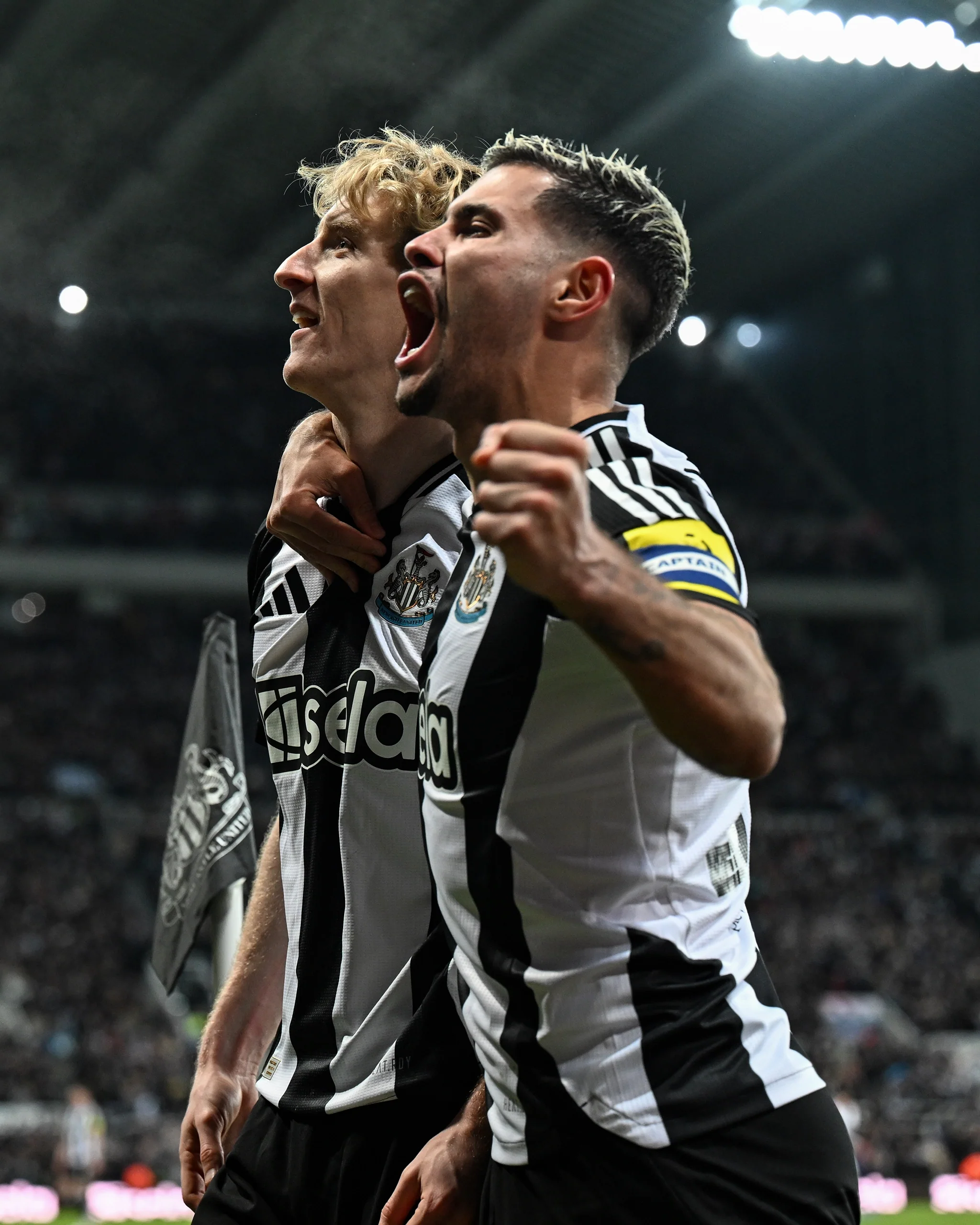 Newcastle United BRUNO G. 24/25 Match Worn Signed Shirt - Arsenal Carabao Cup Semi-Final (H) - Image 4