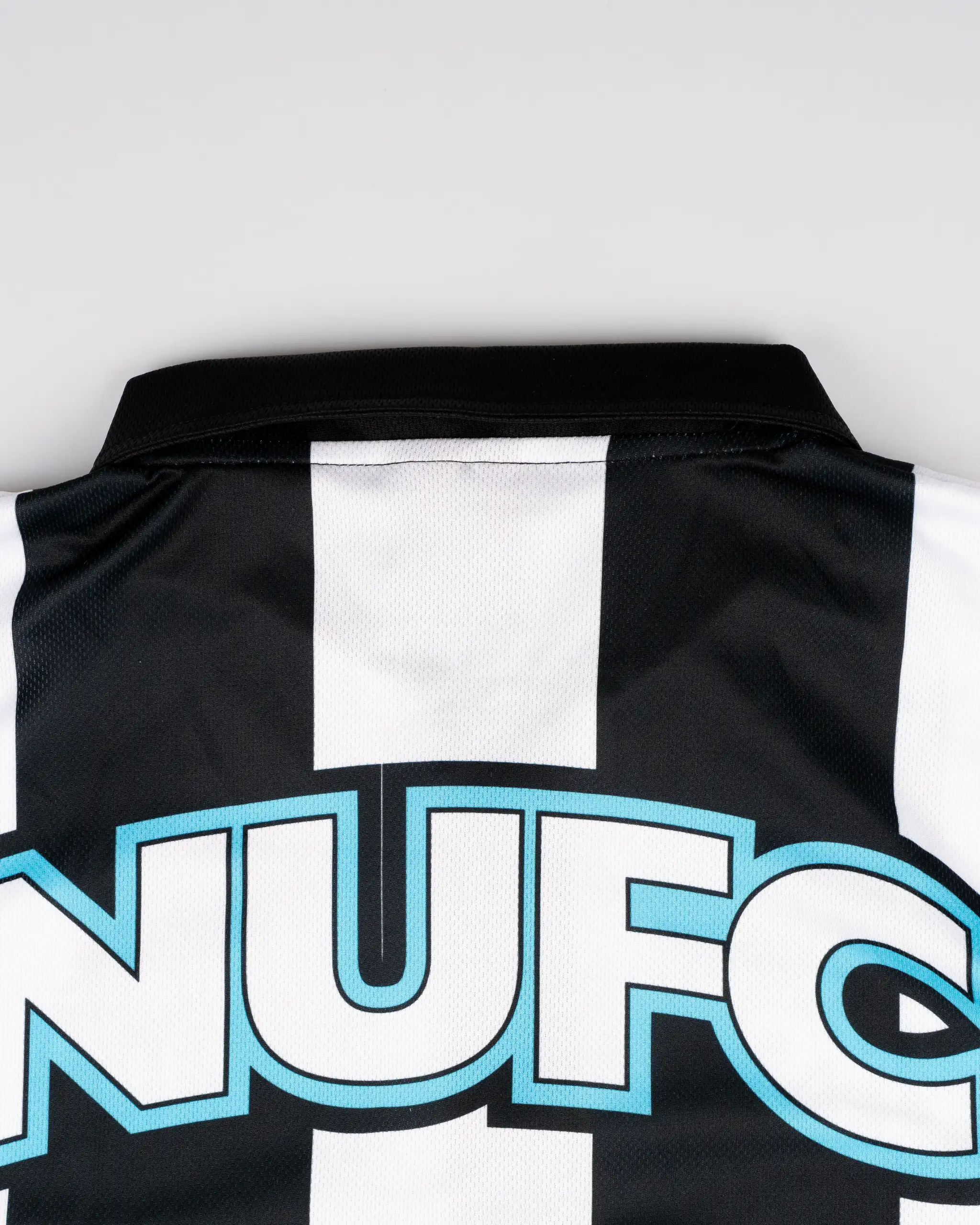 Newcastle United Darts Shirt - Image 8