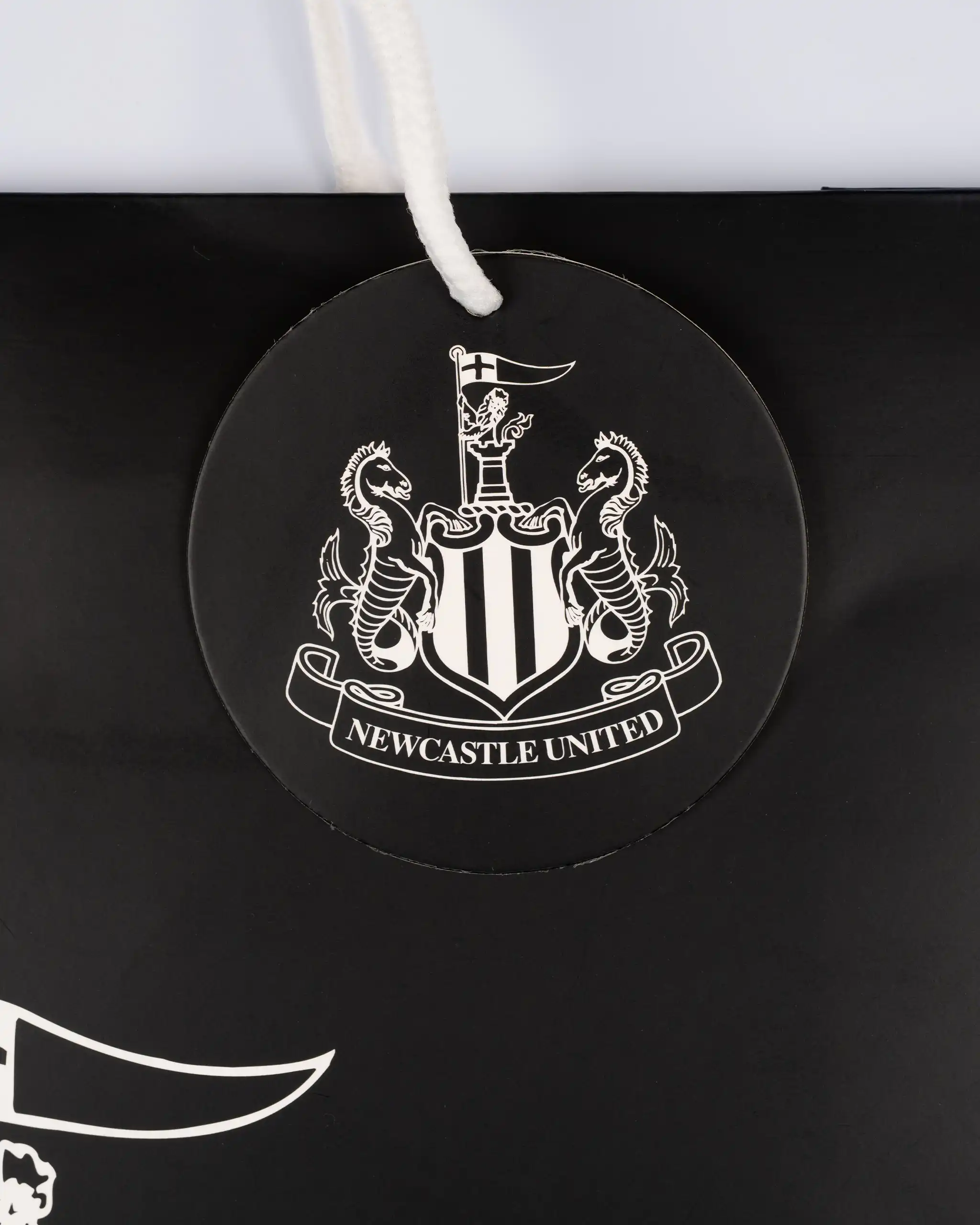 Newcastle United Gift Bag - Image 4