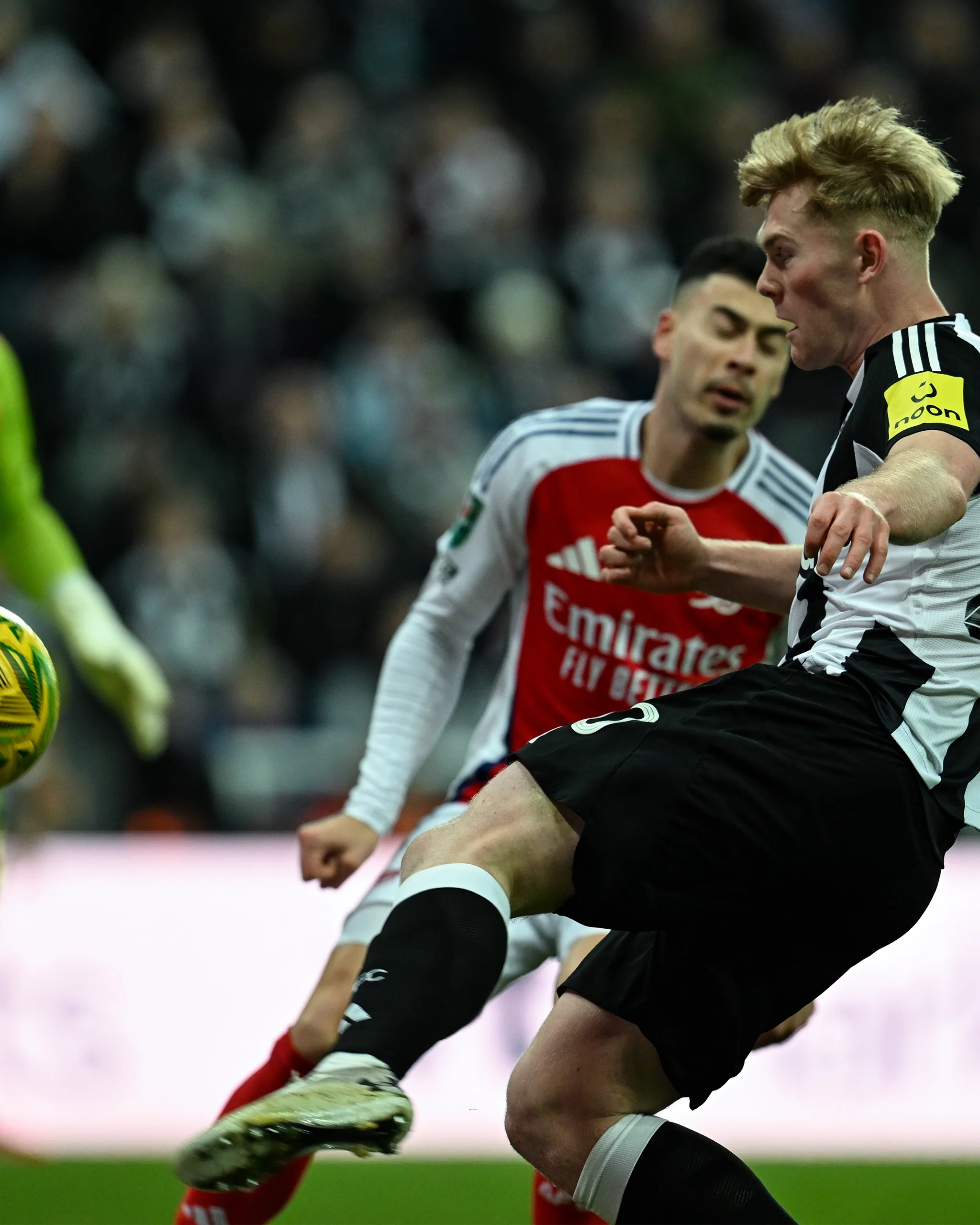 Newcastle United HALL 24/25 Match Worn Signed Shirt - Arsenal Carabao Cup Semi-Final (H) - Image 6
