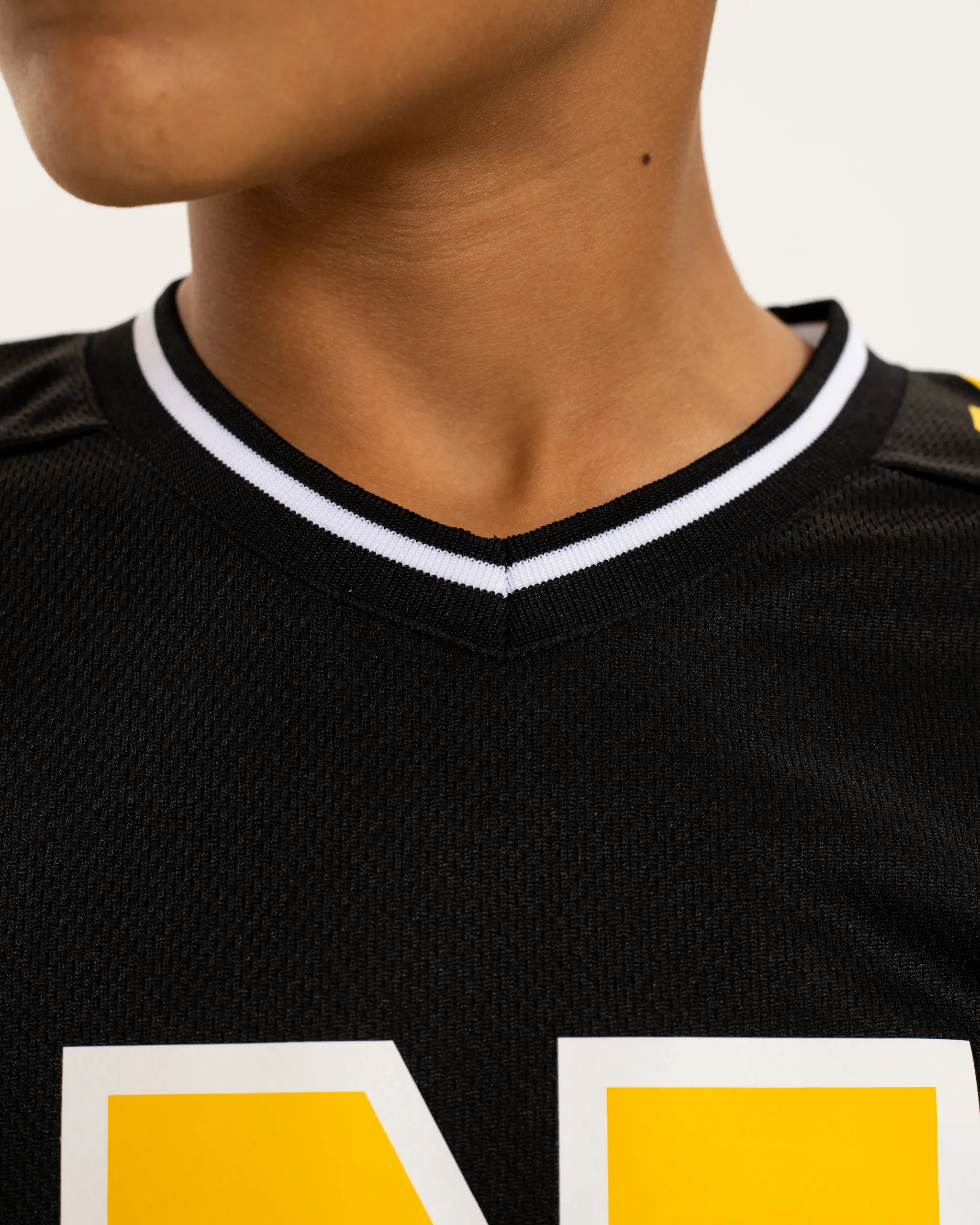 Newcastle United Kids' Mesh American Football Jersey - Image 6