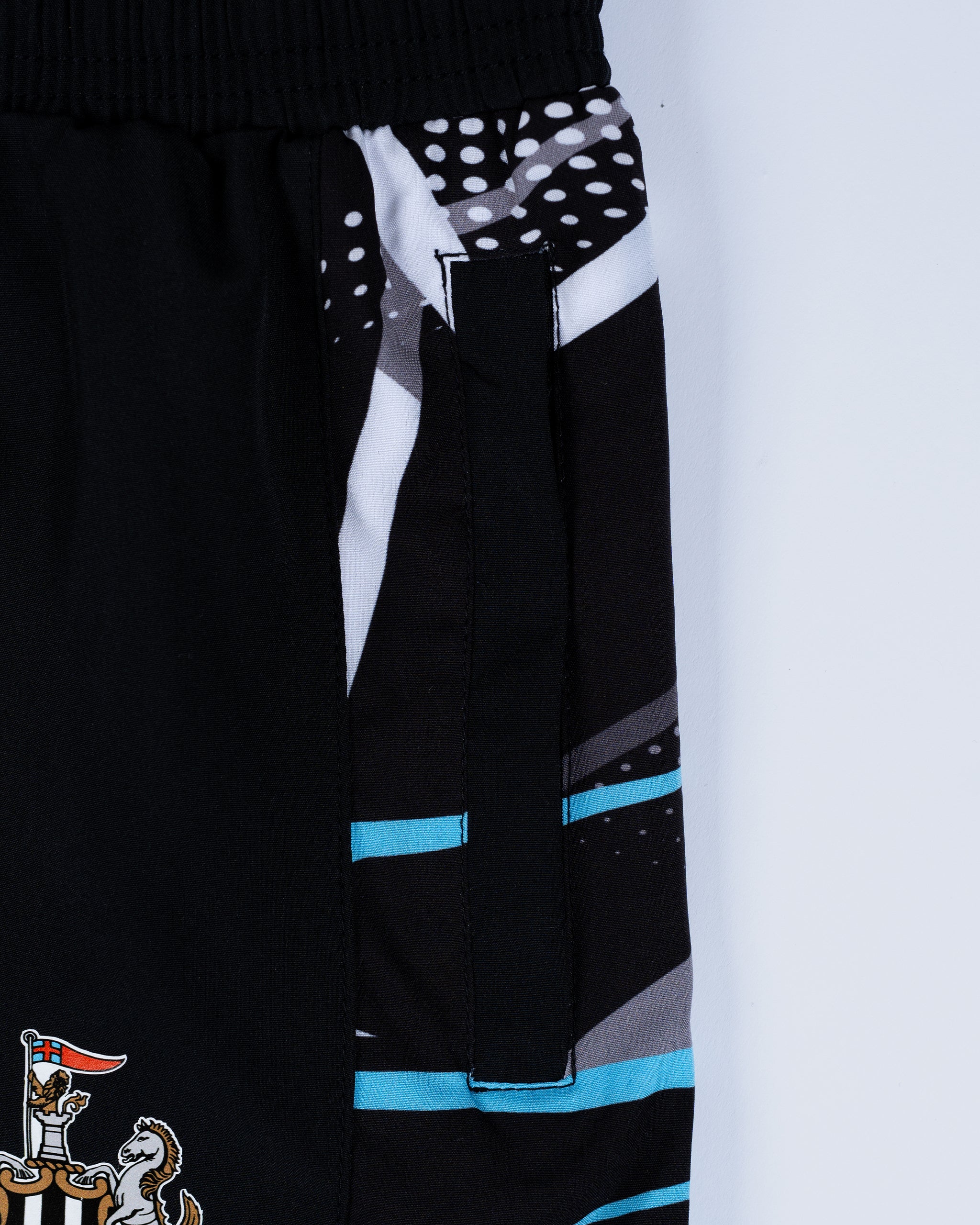 Newcastle United Kids' Patterned Shorts - Image 3
