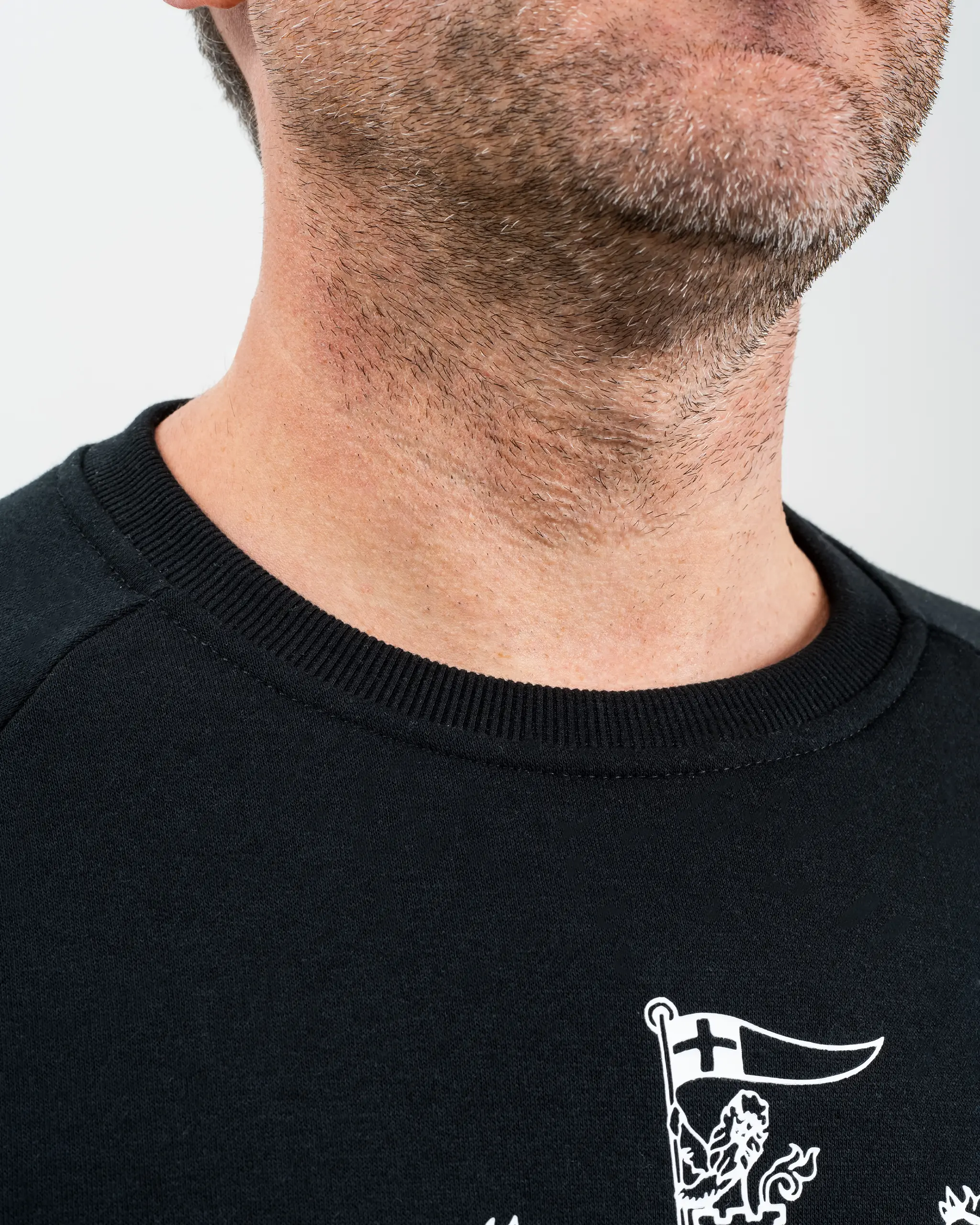 Newcastle United Raglan Sweatshirt - Image 5