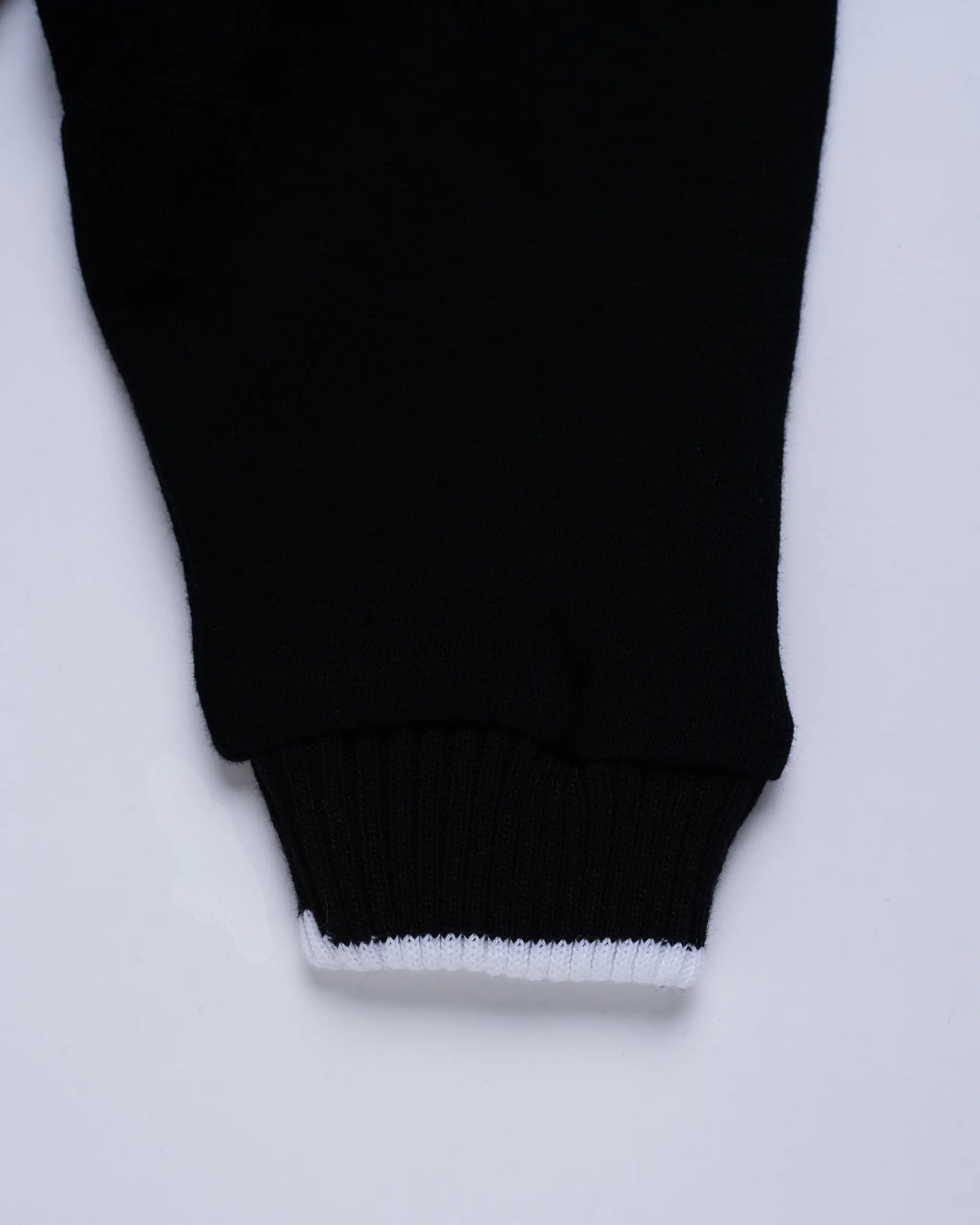 Newcastle United Retro Tracksuit - Image 5