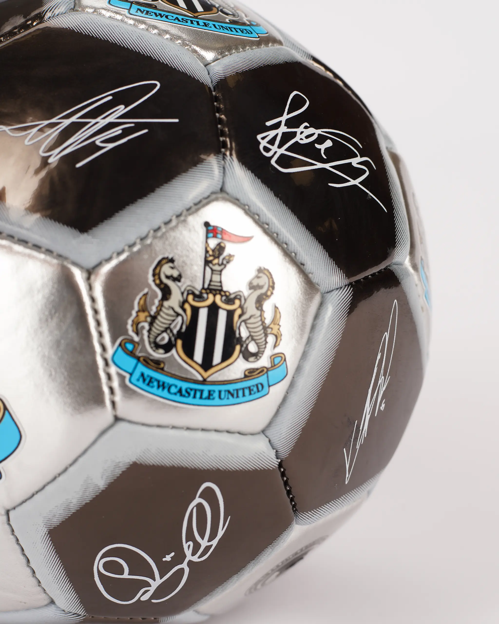 Newcastle United Size 5 Metallic Signature Football - Image 3