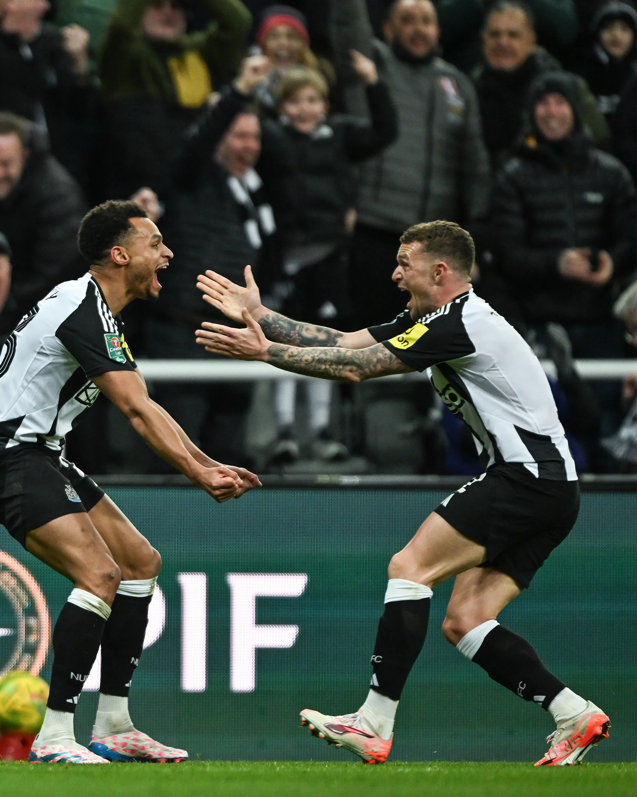 Newcastle United TRIPPIER 24/25 Match Worn Signed Shirt - Arsenal Carabao Cup Semi-Final (H) - Image 5