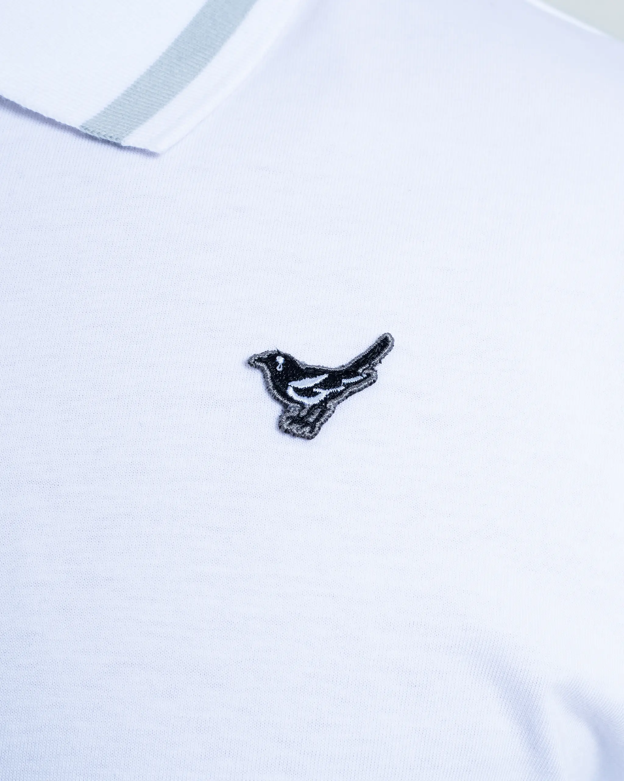 Newcastle United White Tipped Polo Shirt - Image 4