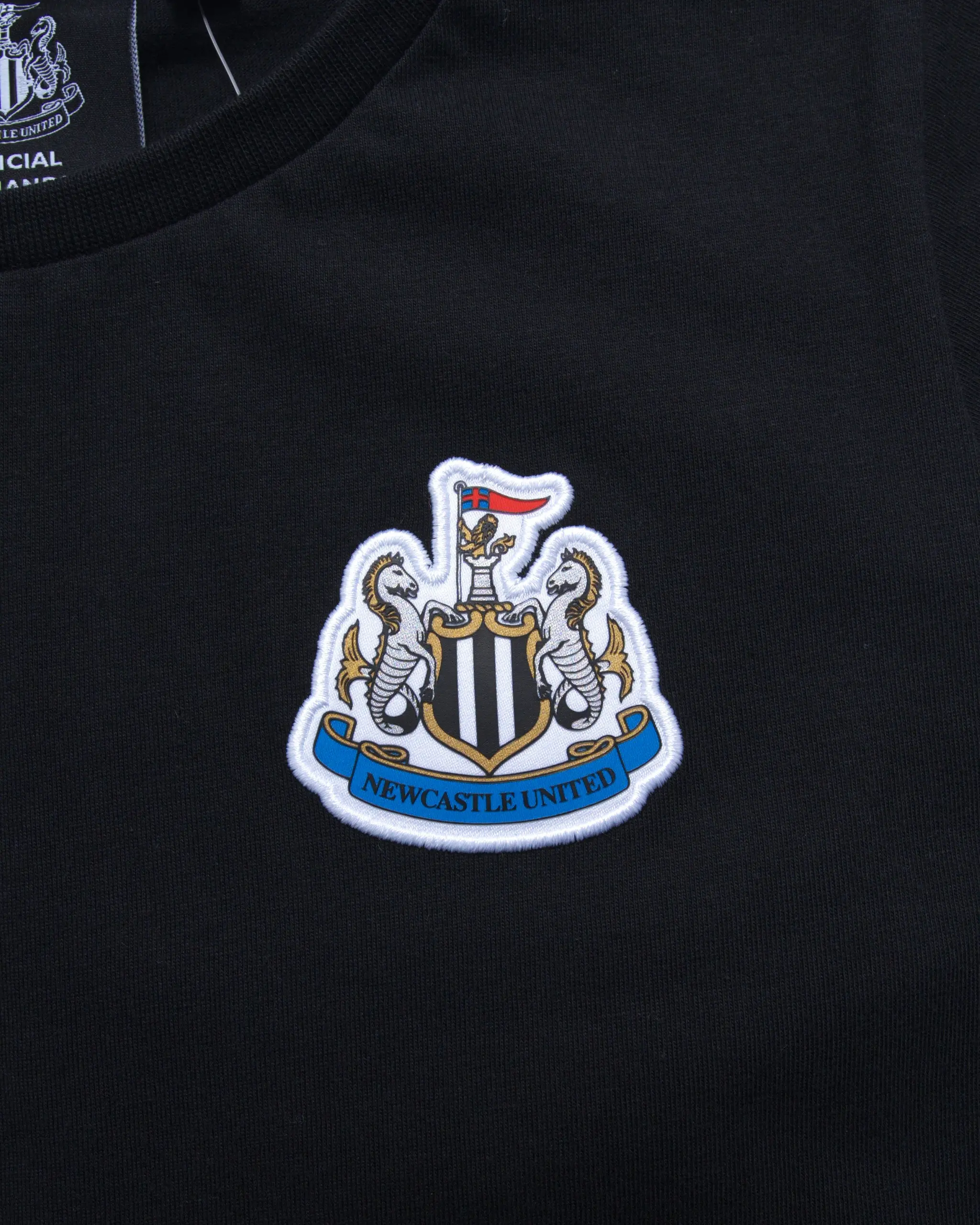 Newcastle United Women's Black Terrace Crest T-Shirt - Image 3
