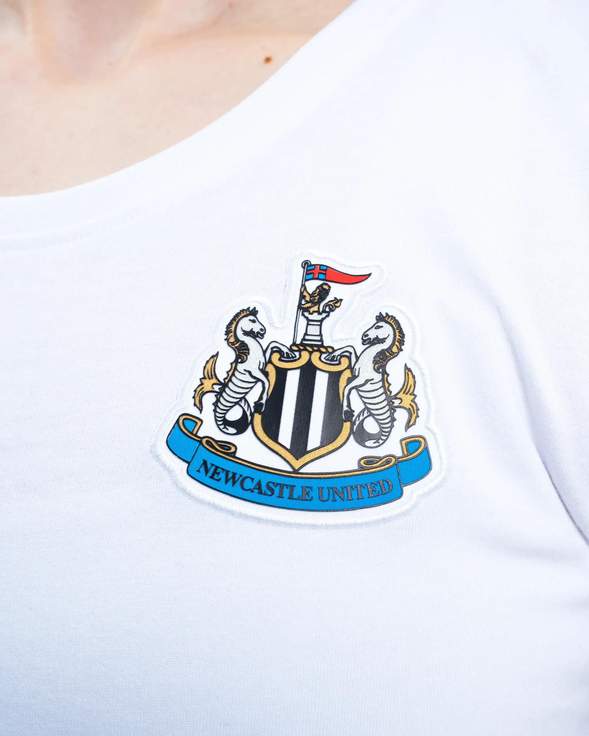 Newcastle United Women's White Terrace Crest T-Shirt - Image 3